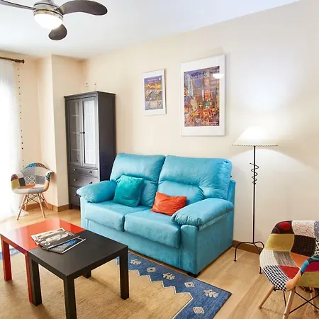 Rodrigo De Triana Courtyard By Valcambre Apartamento