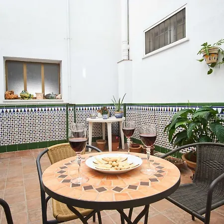 Rodrigo De Triana Courtyard By Valcambre