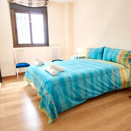 Rodrigo De Triana Courtyard By Valcambre Appartement Sevilla